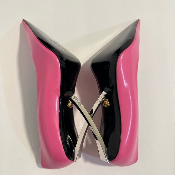 As seen on Paris Hilton. Versace Pink Lemon Pumps 37. - Picture 7 of 15